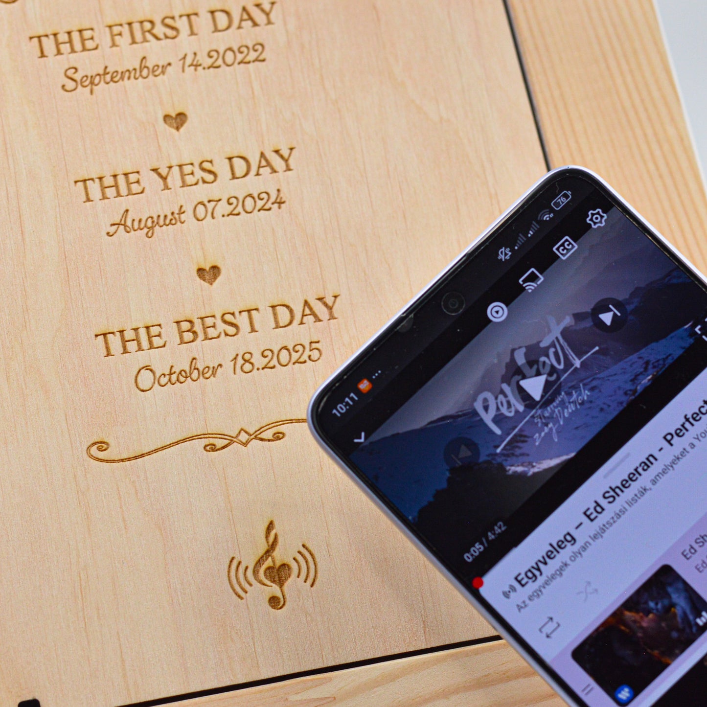 Unity Wedding Lock Ceremony Set – Vintage Personalized Keepsake Frame (Cream Classic)